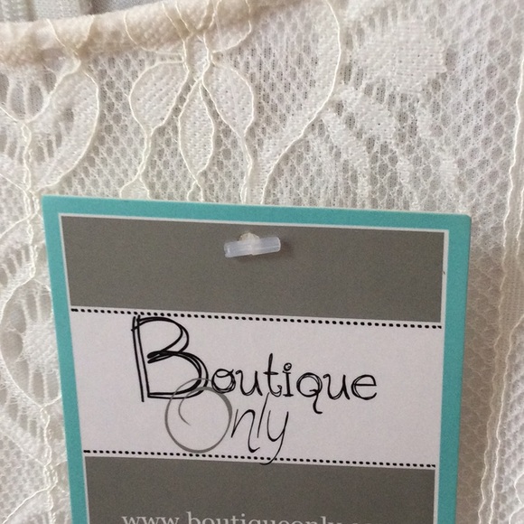 Lace Detailed Boho Style Top NWT Size M - Picture 2 of 5